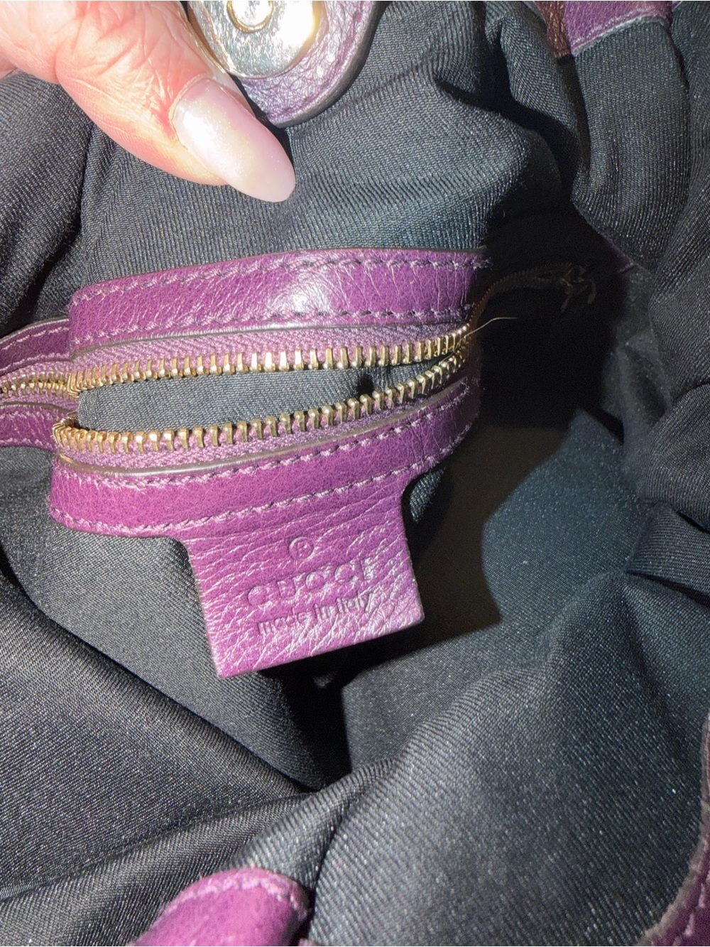 Gucci Plum Leather Hobo Pelham with Gold-Tone Studs - Picture 3 of 4